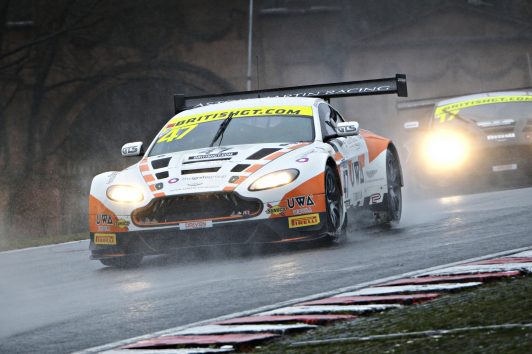 BRITISH GT R1 OULTON PARK